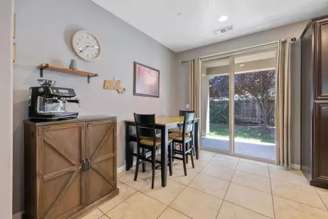 3825 E Cherry Ave, Visalia, CA 93292 photo 15