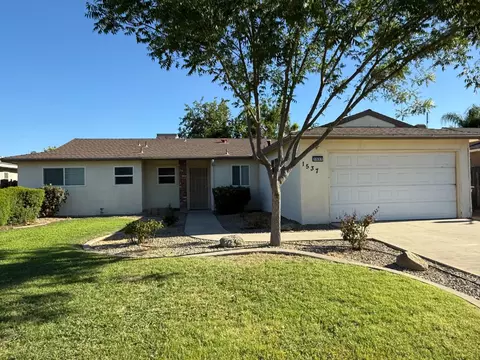Exterior - 1537 Gettysburg Ave, Clovis, CA 93611 photo 2 of 4