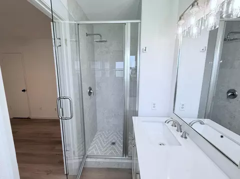 Bath - 1537 Gettysburg Ave, Clovis, CA 93611 photo 3 of 6