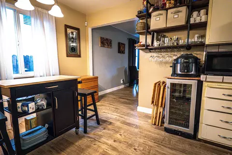 Kitchen - 2404 Dewitt Ave, Clovis, CA 93612 photo 2 of 4