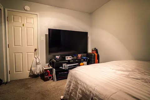 Bedroom - 2404 Dewitt Ave, Clovis, CA 93612 photo 5 of 6
