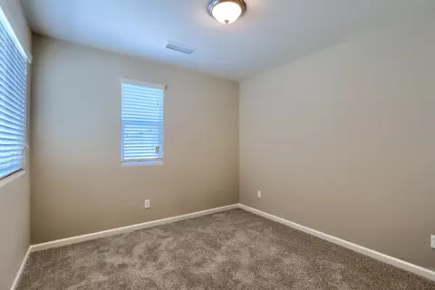 Bedroom - 1108 W Encore Way W, Madera, CA 93636 photo 4 of 5