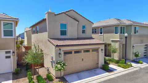Exterior - 1108 W Encore Way W, Madera, CA 93636 photo 2 of 8