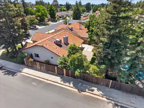 View/Area - 2539 Stuart Ave, Clovis, CA 93611 photo 3 of 9