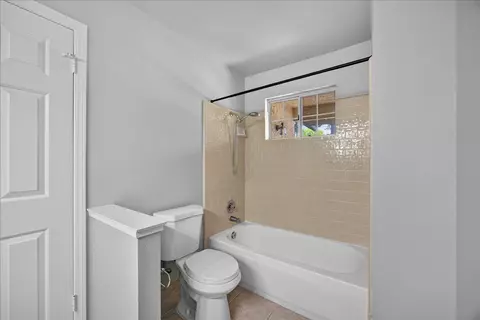 Bath - 2539 Stuart Ave, Clovis, CA 93611 photo 8 of 8