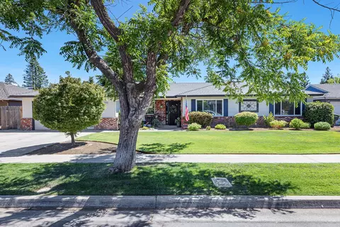 1325 W Magill Ave, Fresno, CA 93711