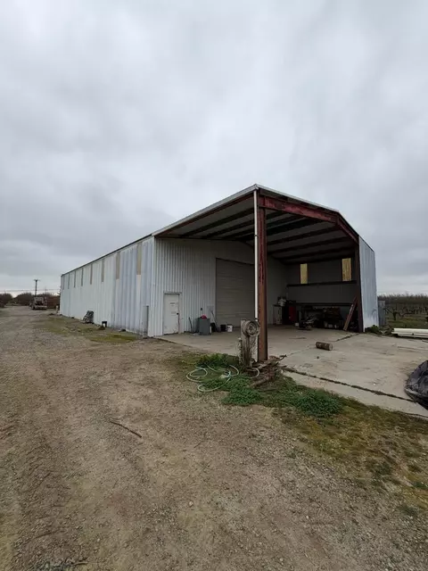 Exterior - 6837 S Granada, Madera, CA 93637 photo 2 of 3