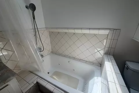 Bath - 3337 Stanford Ave, Clovis, CA 93611 photo 1 of 4