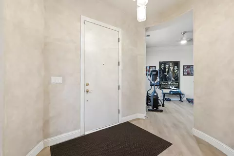 Entry Way - 1670 N Filbert Ave, Clovis, CA 93619 photo 2 of 6