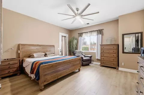 Bedroom - 1670 N Filbert Ave, Clovis, CA 93619 photo 2 of 3