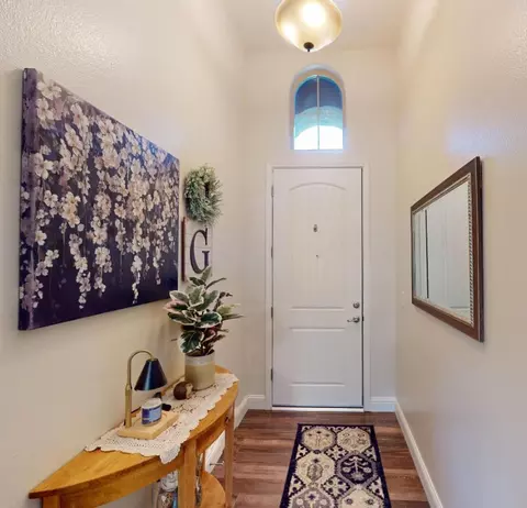 Entry Way - 16149 W Ashli Ave, Kerman, CA 93630 photo 1 of 2