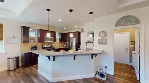 Kitchen - 16149 W Ashli Ave, Kerman, CA 93630 photo 4 of 6