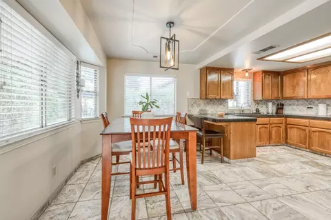Dining - 162 N Amber Ave, Clovis, CA 93611 photo 2 of 3