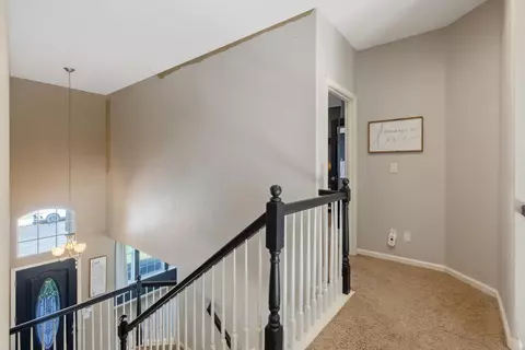 Entry Way - 1114 Paradise Dr, Lemoore, CA 93245 photo 14 of 22