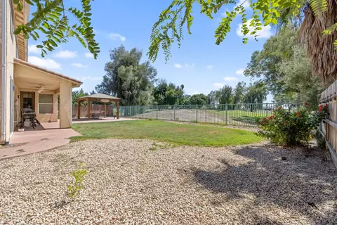 Exterior - 1114 Paradise Dr, Lemoore, CA 93245 photo 9 of 12