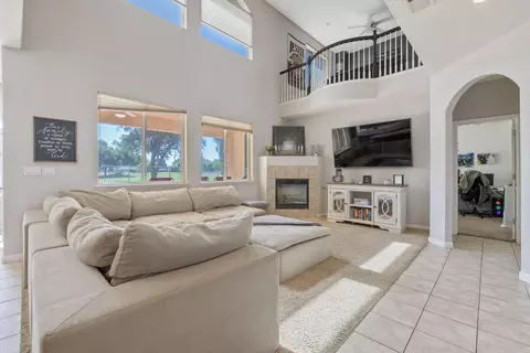 Other - 1114 Paradise Dr, Lemoore, CA 93245 photo 4 of 14