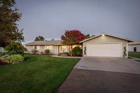 277 E Fantz Ave, Fresno, CA 93706