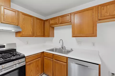 Kitchen - 1415 Harris Ct, Fowler, CA 93625 photo 3 of 3