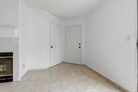 Entry Way - 1415 Harris Ct, Fowler, CA 93625 photo 1 of 2