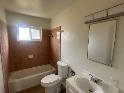 922 L St, Sanger, CA 93657 photo 5