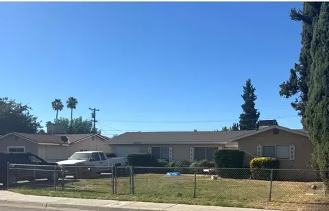 3667 W Dayton Ave, Fresno, CA 93722