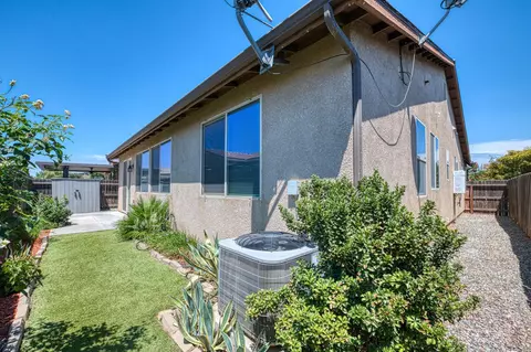 Exterior - 3140 Redington Ave, Clovis, CA 93619 photo 8 of 8