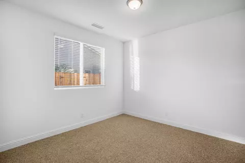 Bedroom - 1807 Las Rosas Ave, Clovis, CA 93619 photo 3 of 8