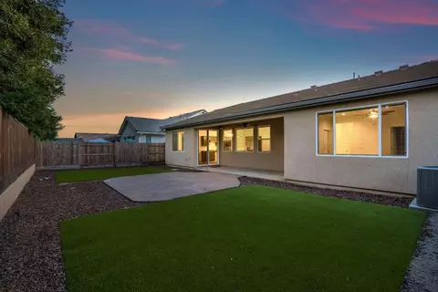 Exterior - 1807 Las Rosas Ave, Clovis, CA 93619 photo 3 of 8