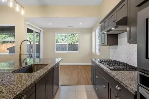 Kitchen - 1807 Las Rosas Ave, Clovis, CA 93619 photo 2 of 5