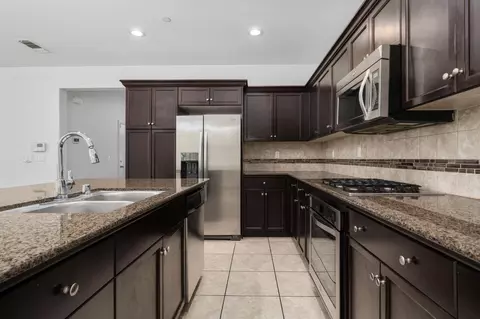 Kitchen - 1523 N Reunion Way, Clovis, CA 93619 photo 1 of 4
