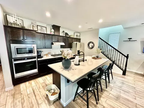 Kitchen - 905 Wishon Ave W, Madera, CA 93636 photo 3 of 7
