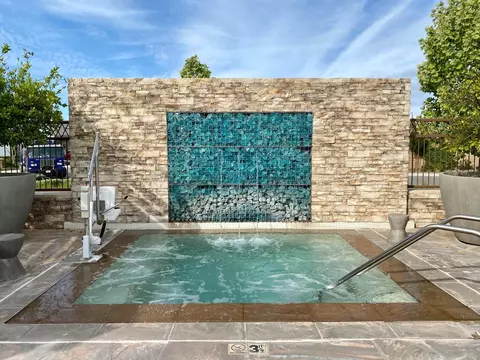 Exterior - 905 Wishon Ave W, Madera, CA 93636 photo 7 of 7