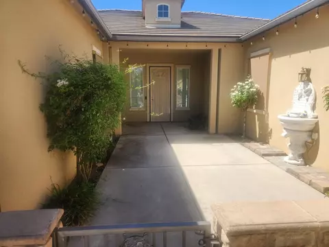 Exterior - 3282 Purvis Ave, Clovis, CA 93619 photo 1 of 3
