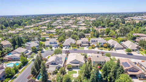 View/Area - 1975 Lester Ave, Clovis, CA 93619 photo 1 of 2