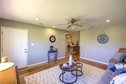 Living - 514 W San Gabriel Ave, Clovis, CA 93612 photo 2 of 3