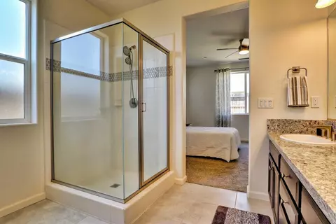 Bath - 4049 San Jose Ave, Clovis, CA 93619 photo 5 of 6