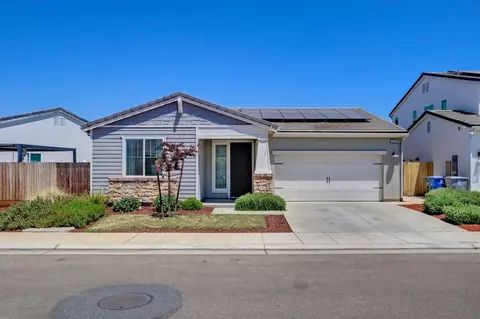 Exterior - 4049 San Jose Ave, Clovis, CA 93619 photo 6 of 6