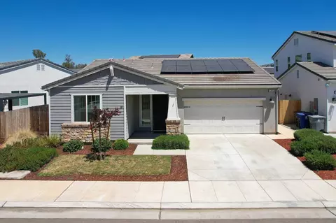 Exterior - 4049 San Jose Ave, Clovis, CA 93619 photo 5 of 6