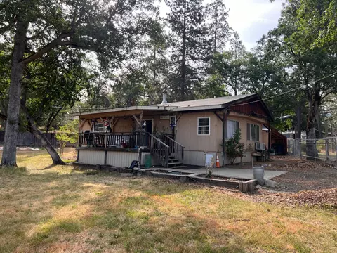 70 N Oak Ave, Hayfork, CA 96041 photo 2