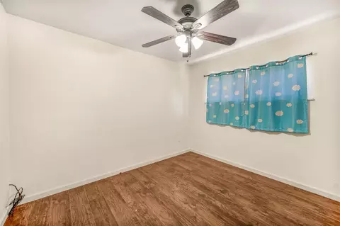 Bedroom - 1439 Gary St, Selma, CA 93662 photo 2 of 3