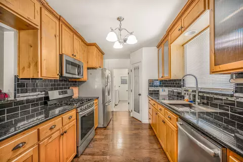 Kitchen - 1439 Gary St, Selma, CA 93662 photo 1 of 2