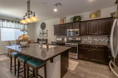 Kitchen - 3971 Saginaw Ave, Clovis, CA 93619 photo 1 of 4