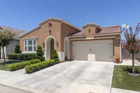 Exterior - 3971 Saginaw Ave, Clovis, CA 93619 photo 2 of 4
