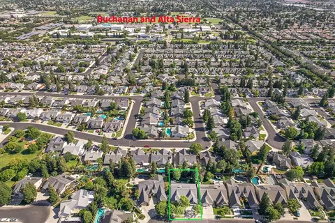 View/Area - 274 W Lester Ave, Clovis, CA 93619 photo 4 of 5