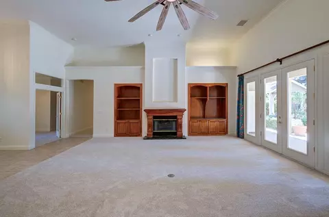 Living - 274 W Lester Ave, Clovis, CA 93619 photo 14 of 14