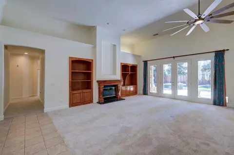 Living - 274 W Lester Ave, Clovis, CA 93619 photo 13 of 14