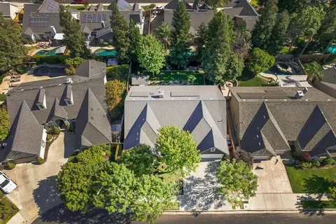 View/Area - 274 W Lester Ave, Clovis, CA 93619 photo 2 of 5
