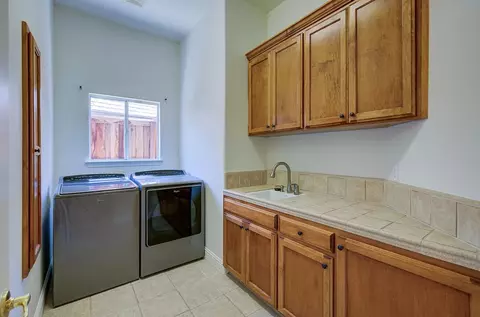 Other - 274 W Lester Ave, Clovis, CA 93619 photo 11 of 13
