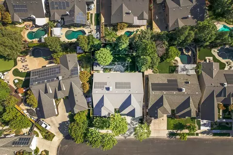 View/Area - 274 W Lester Ave, Clovis, CA 93619 photo 1 of 5