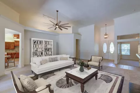 Living - 274 W Lester Ave, Clovis, CA 93619 photo 1 of 14